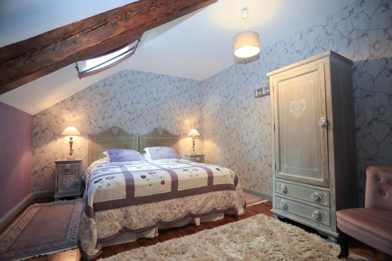 Le Chateau De Vernieres Talizat Zimmer foto