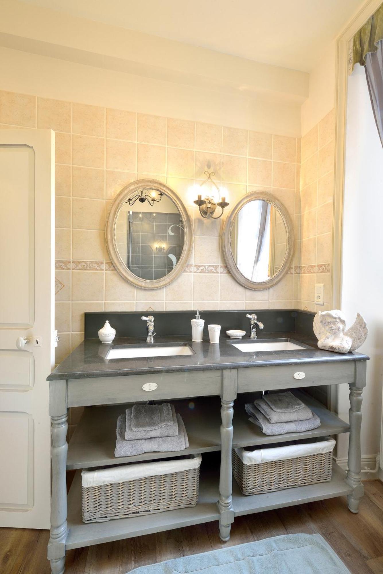 Le Chateau De Vernieres Talizat Zimmer foto