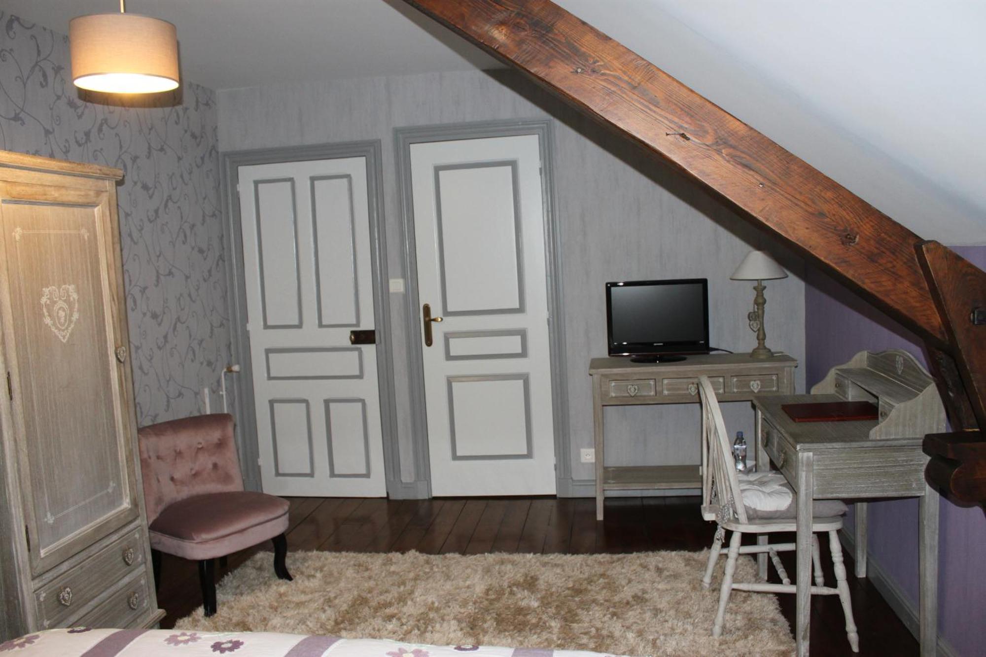Le Chateau De Vernieres Talizat Zimmer foto
